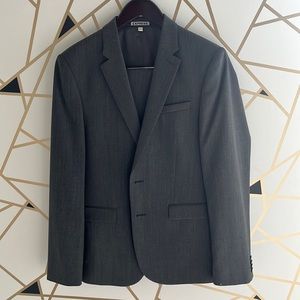 Express Skinny Suit Innovator 38R Jacket / 29x32 Pants